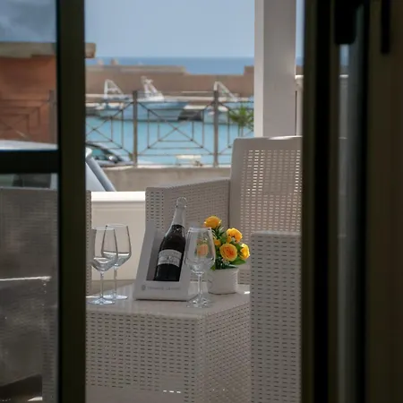 Frühstückspension Modern House Vista Mare 3*